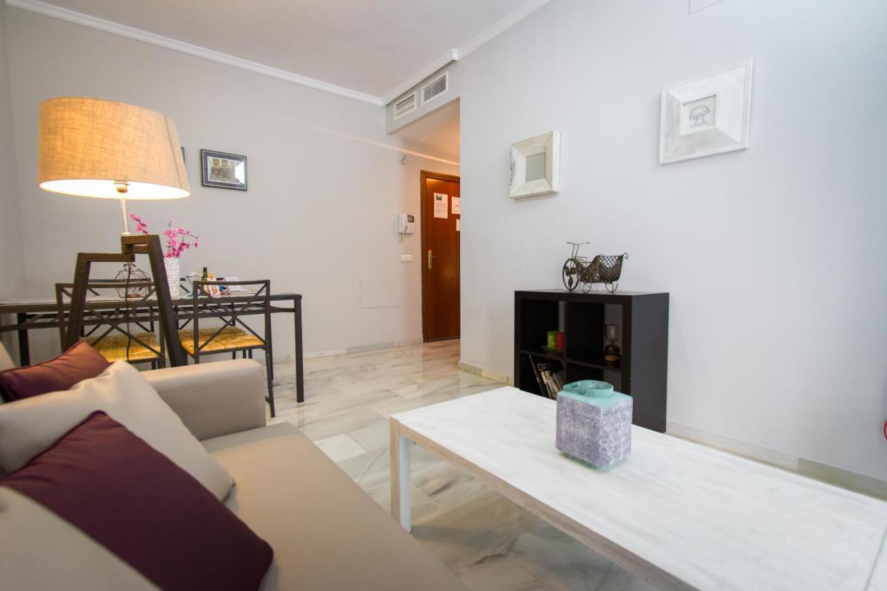 Holidays2Malaga Sebastian Souviron High Speed Wifi Exterior photo